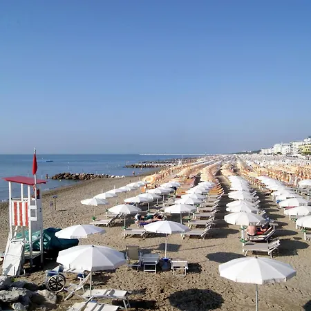 Flat With Shared Pool * Porto Santa Margherita
