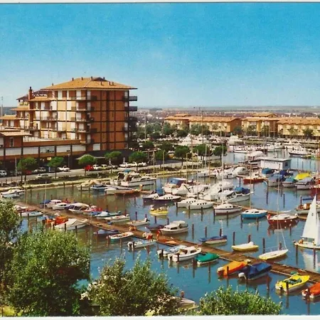 Flat With Shared Pool *