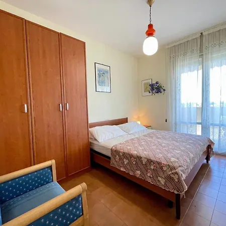Flat With Shared Pool Porto Santa Margherita