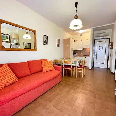 Flat With Shared Pool Apartamento