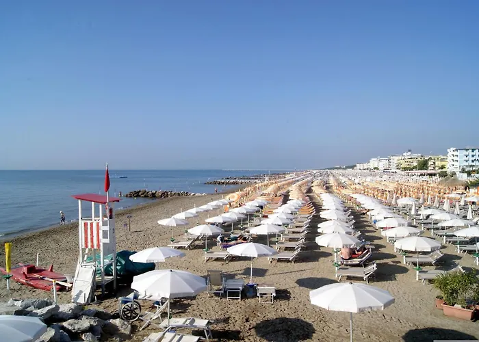 Flat With Shared Pool * Porto Santa Margherita di Caorle